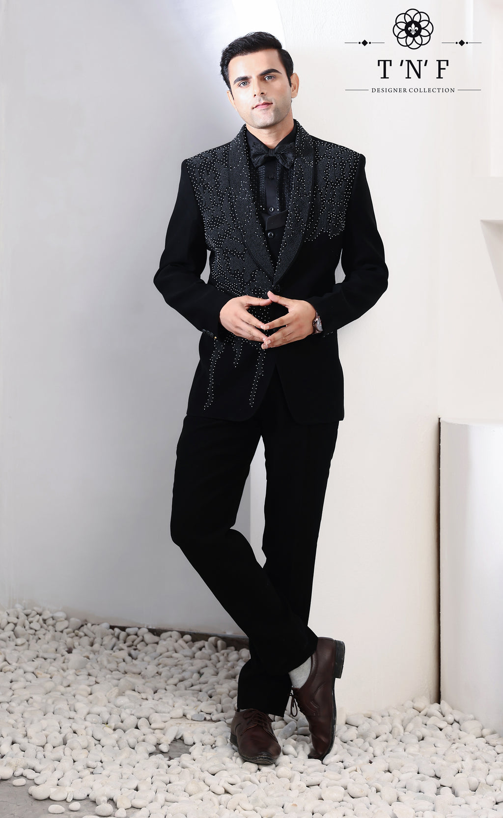 Noir Majesty Japanese embroidered Tuxedo