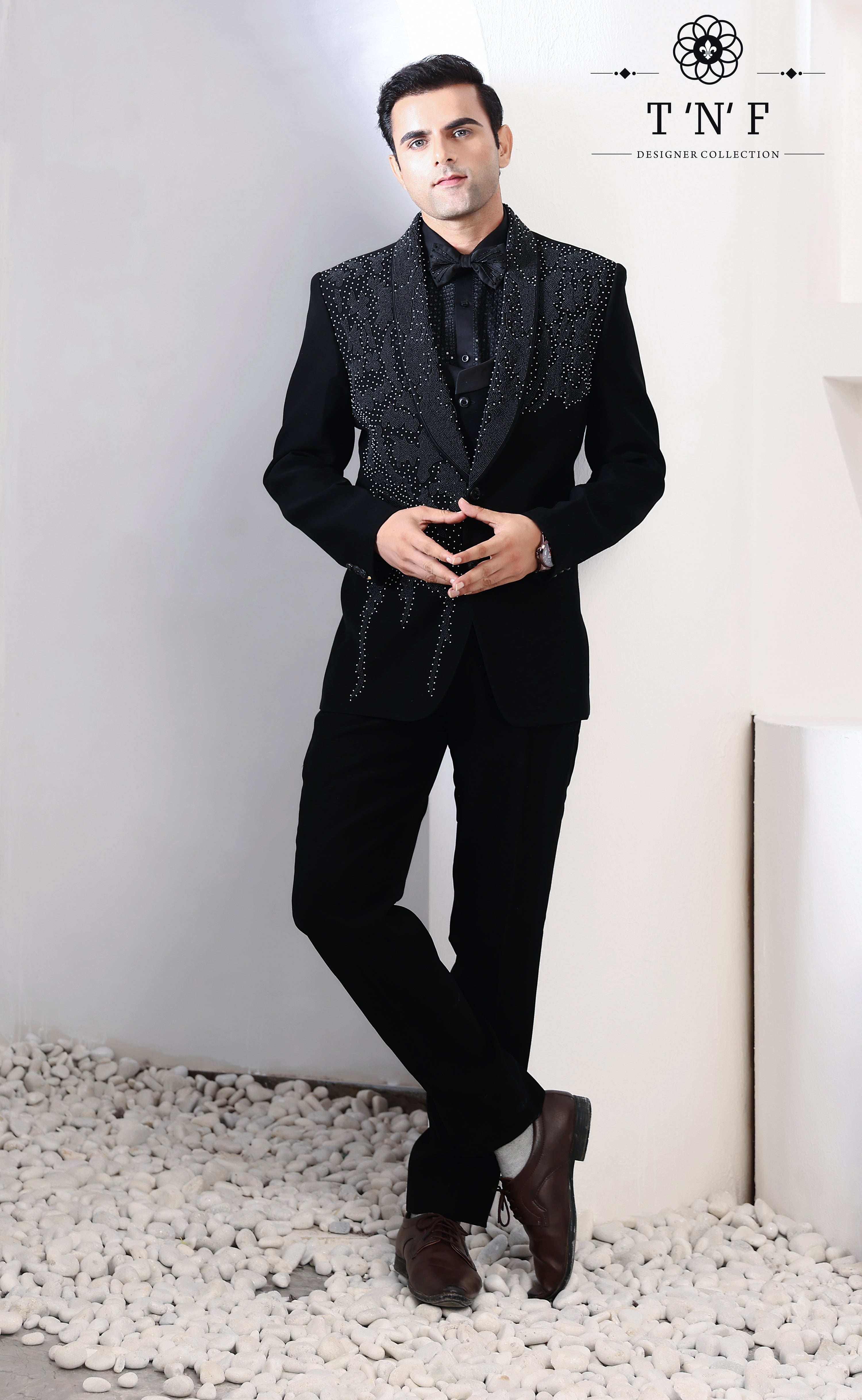Noir Majesty Japanese embroidered Tuxedo