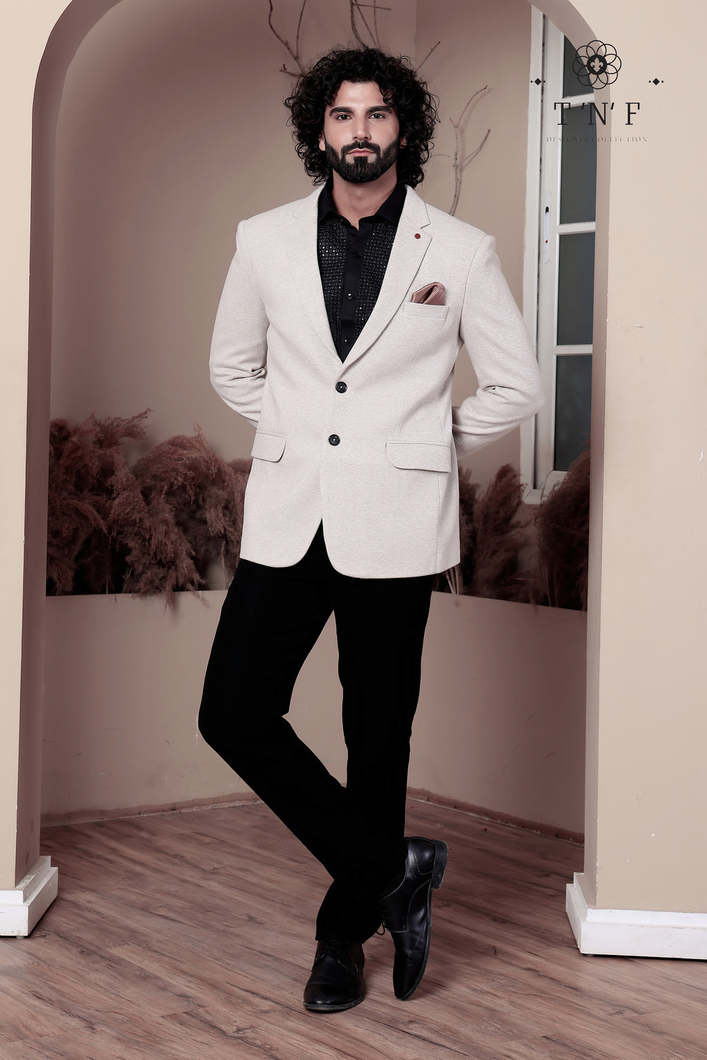 Elegant Creme Notch Lapel Blazer