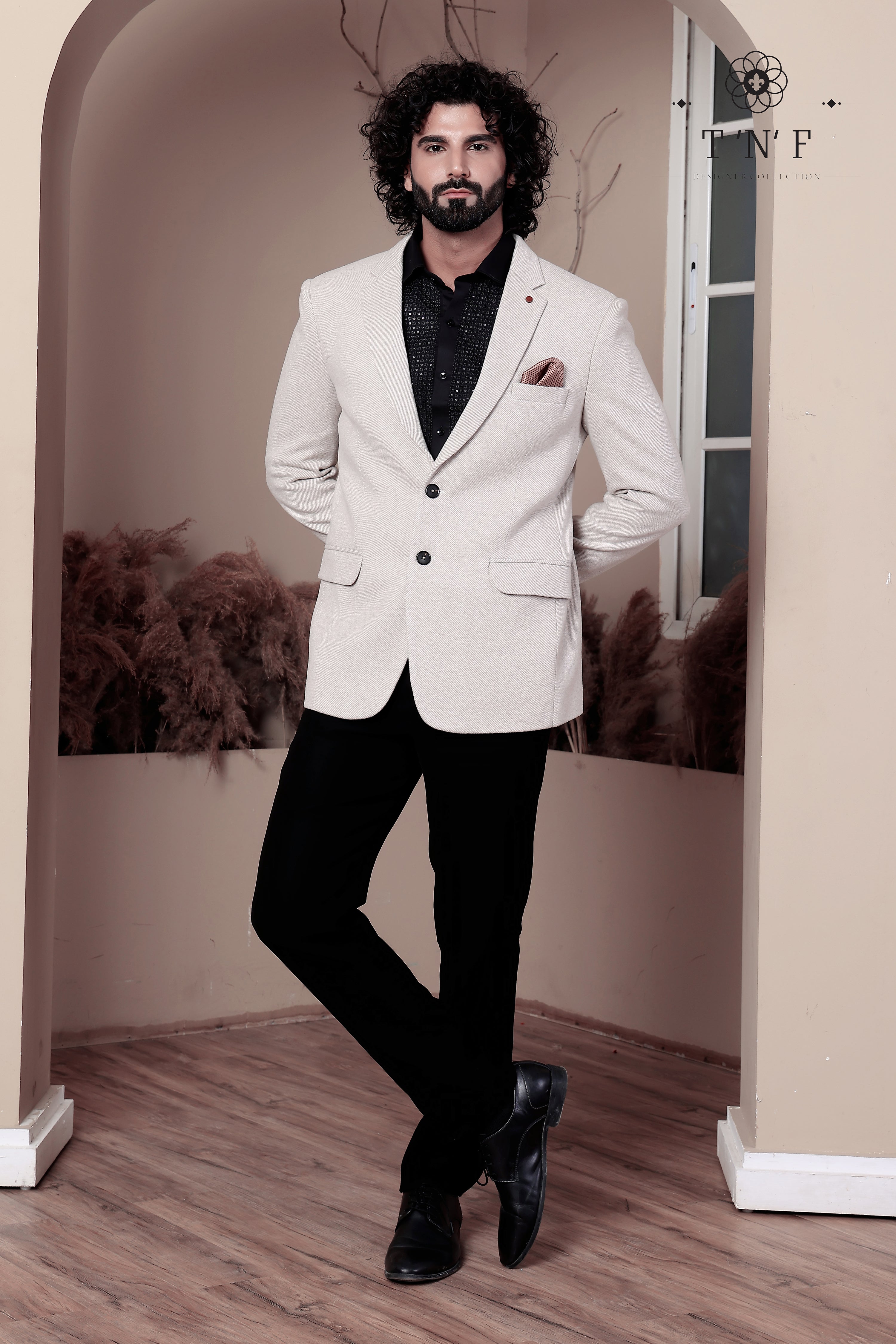 Elegant Creme Notch Lapel Blazer