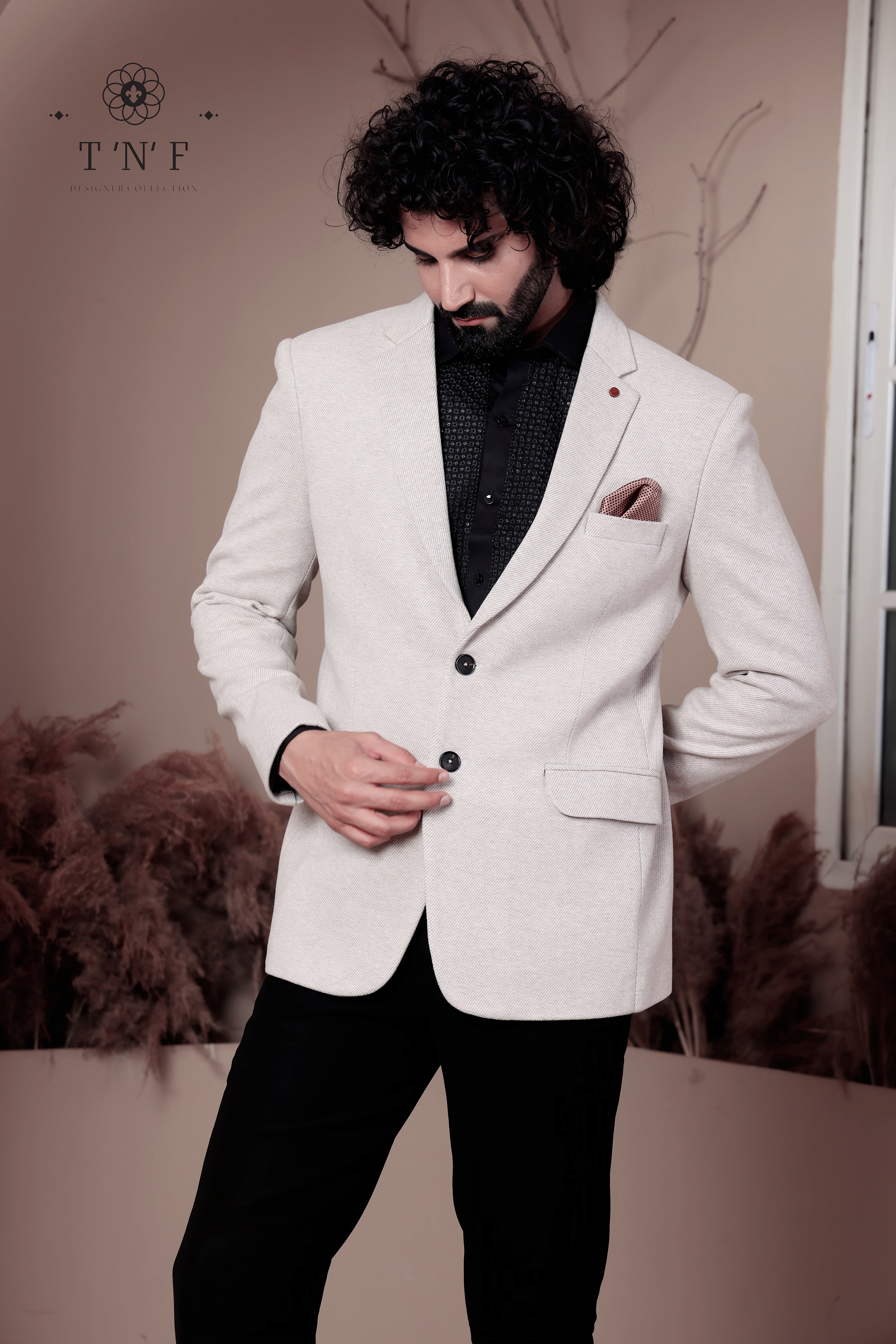 Elegant Creme Notch Lapel Blazer