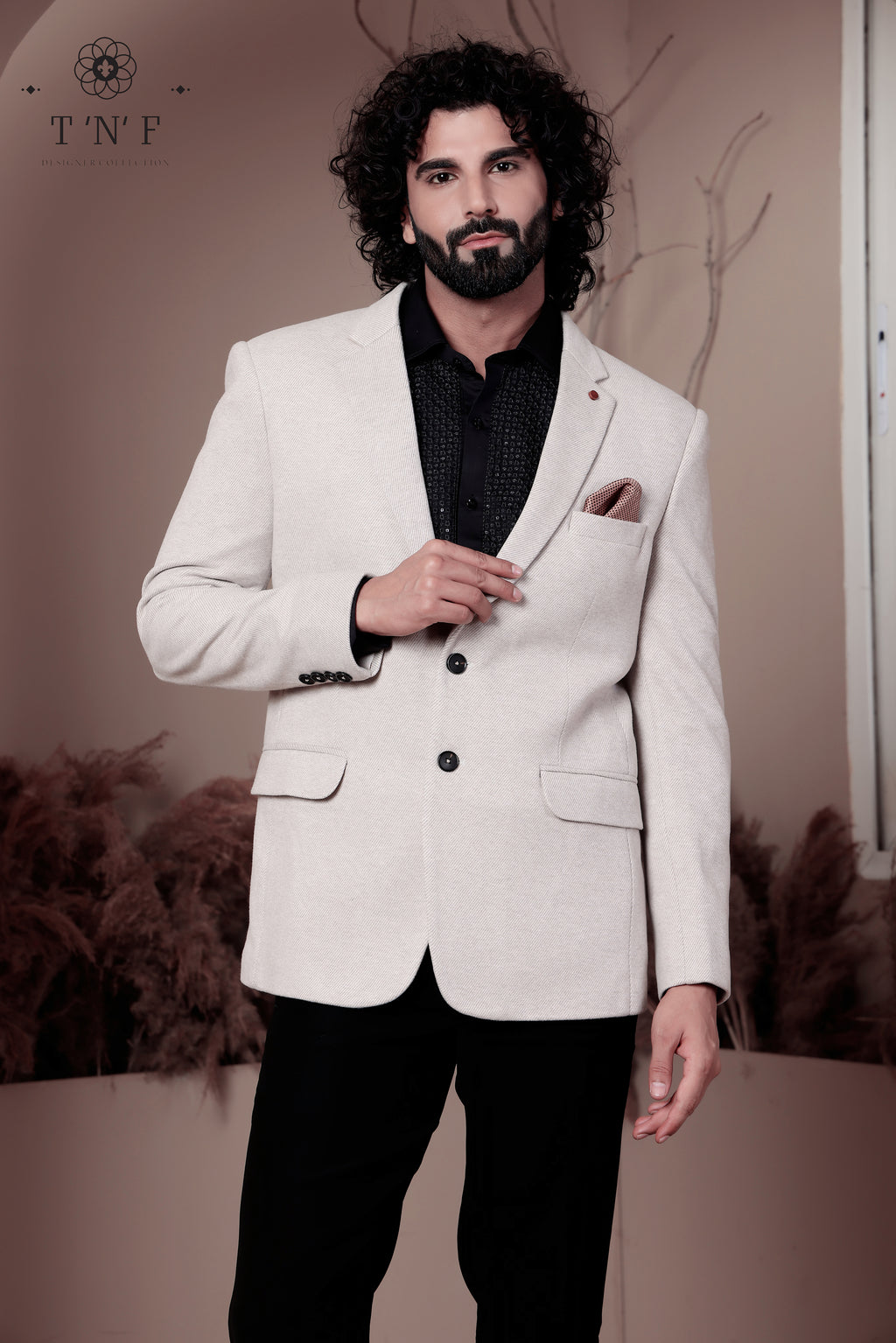 Elegant Creme Notch Lapel Blazer